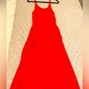 Vibrant Summer dress with deep side pockets